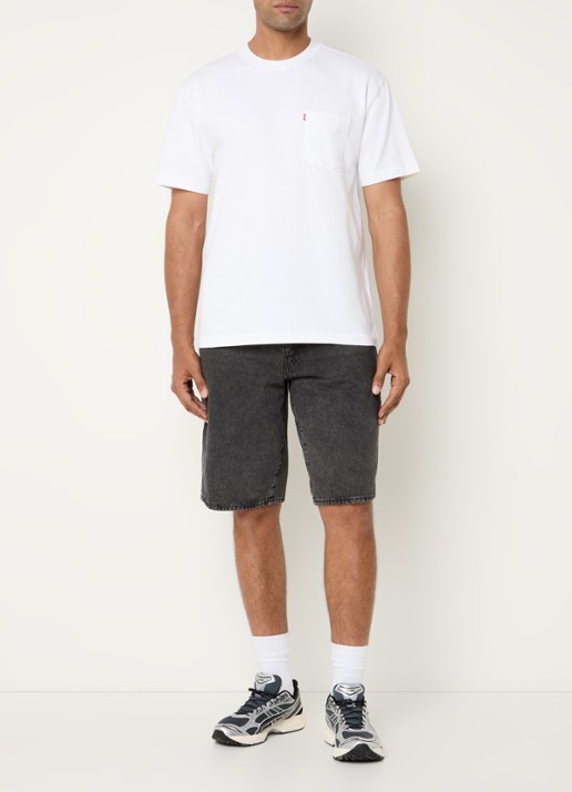 Levi's T-shirt met borstzak - voorkant 3 wit