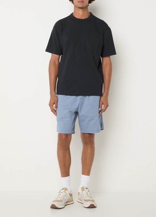 Levi's T-shirt met borstzak - voorkant 2 donkerblauw