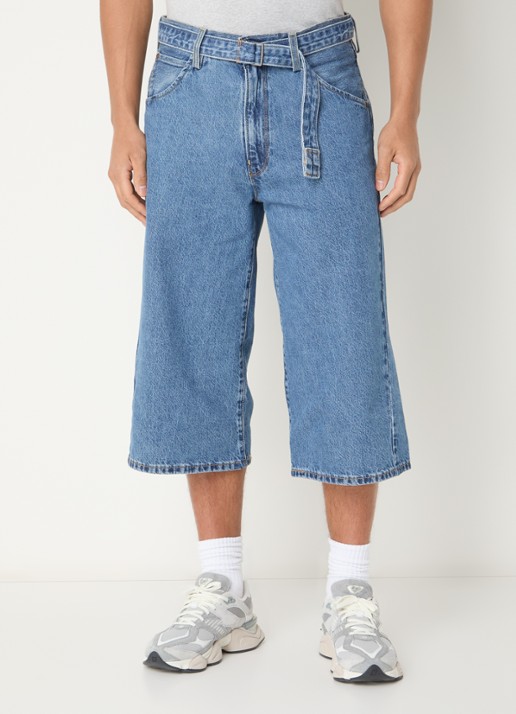 Levi's Wide fit korte broek van denim met medium wassing en ceintuur