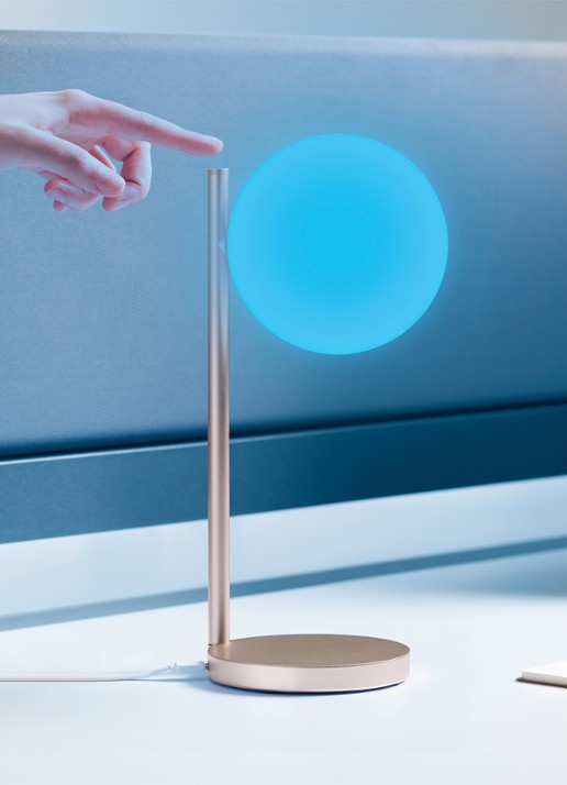 Lexon Bubble tafellamp met oplaadfunctie 30 cm - detail 6 goud