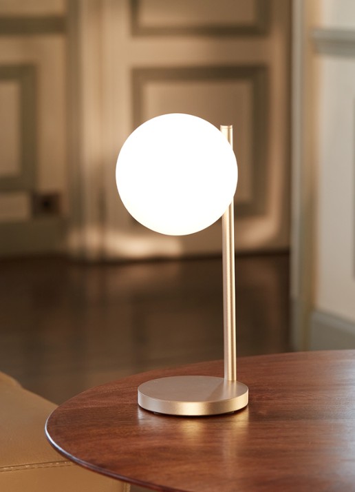 Lexon Bubble tafellamp met oplaadfunctie 30 cm - voorkant 2 goud