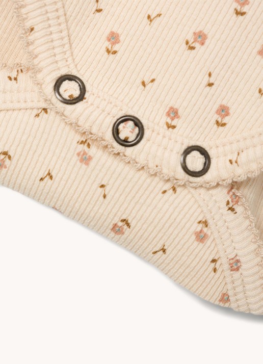 Lil 'Atelier NBFGago ribgebreide romper in  katoenblend - detail 4 creme