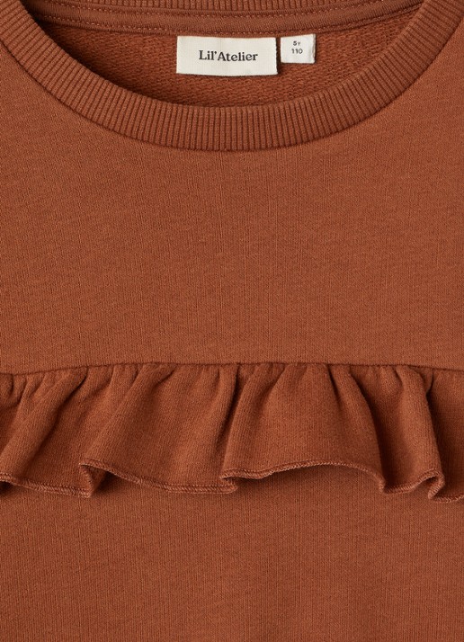 Lil 'Atelier NMFILondon sweater met volant - detail 3 taupe