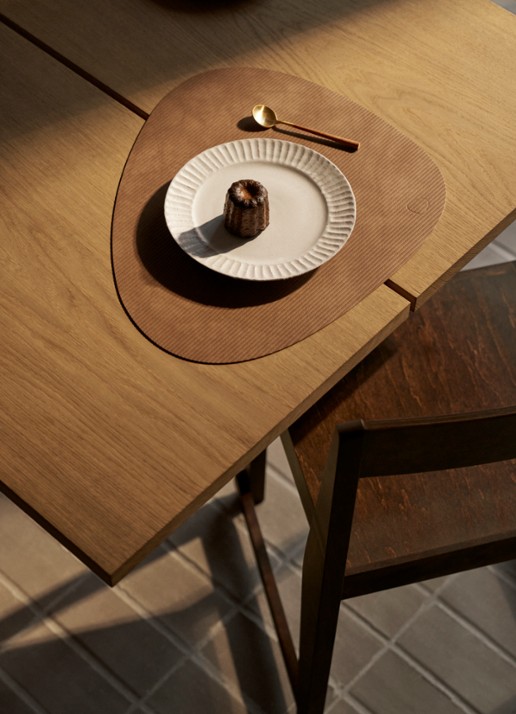 LIND DNA Corduroy placemat 37 x 44 cm - voorkant 2 naturel