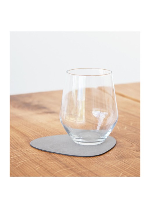 LIND DNA Giftset Curve L placemat en onderzetter van  leer set van 8  - detail 5 lichtgrijs