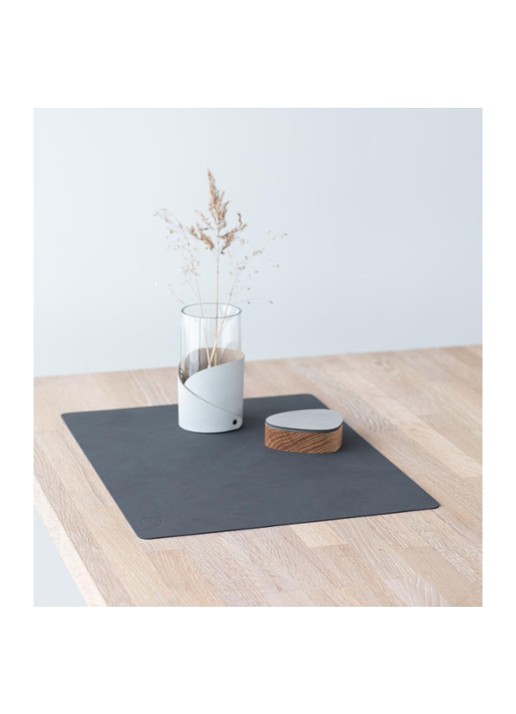 LIND DNA Giftset Square L placemat en onderzetter van  leer set van 8  - achterkant antraciet