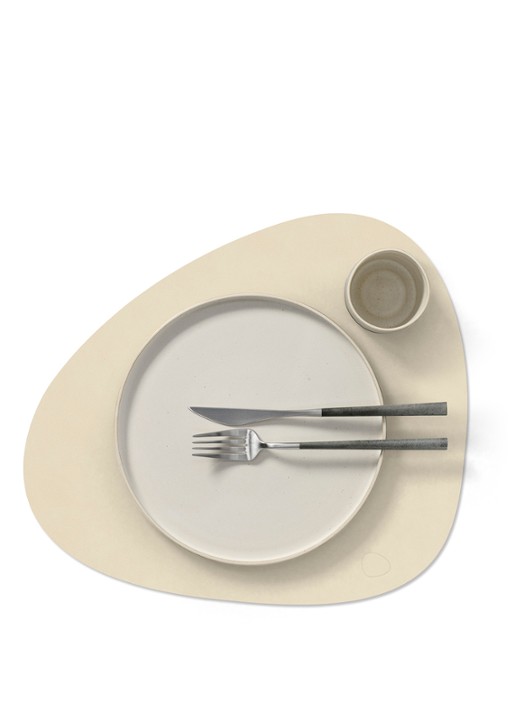 LIND DNA Nupo placemat 37 x 44 cm - achterkant vanillegeel