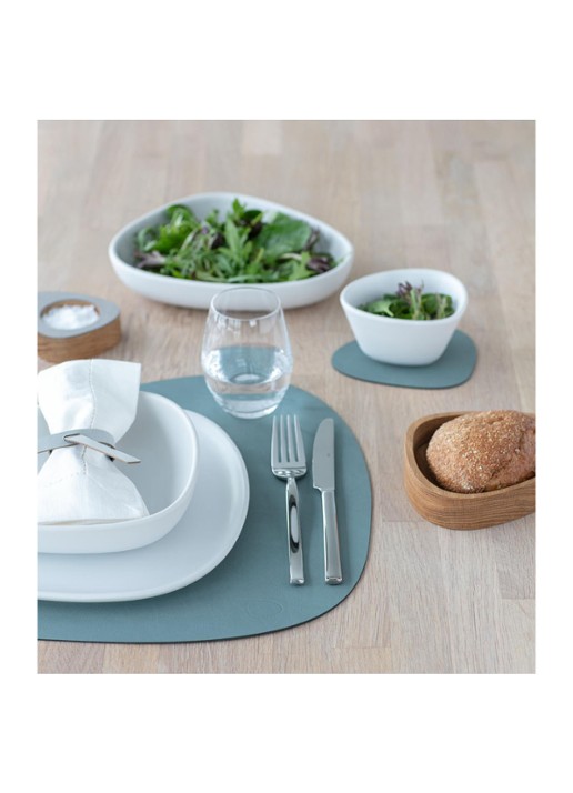 LIND DNA Table Mat Curve placemat van leer 37 x 44 cm - detail 2 groen