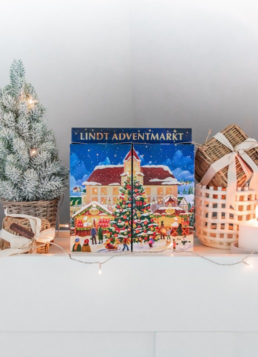 Lindt Kerstmarkt adventskalender met chocolade - 24 dagen - voorkant 3 donkerblauw