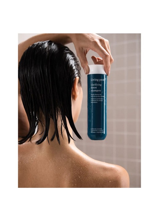 Living Proof Clarifying Detox Shampoo - detail 2 undefined