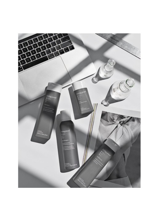 Living Proof Perfect Hair Day 5-in-1 Styling Treatment - stylingcrème - voorkant 3 undefined