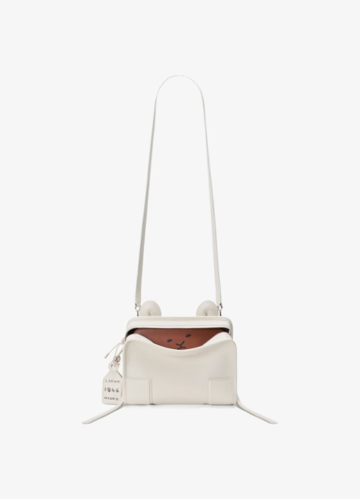 LOEWE Amazona 180 Small Lion Intarsio handtas van kalfsleer - detail 2 gebroken wit