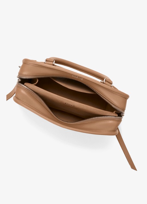 LOEWE Amazona 180 Small schoudertas van kalfsleer - detail 6 bruin