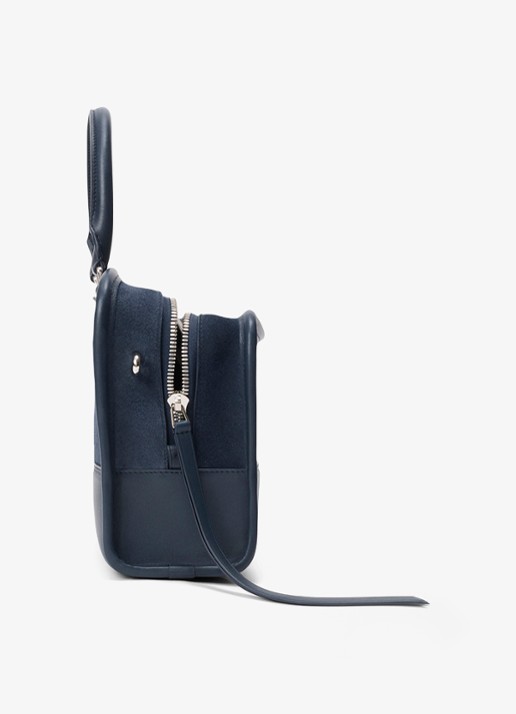 LOEWE Amazona Small handtas van kalfsleer - detail 4 donkerblauw