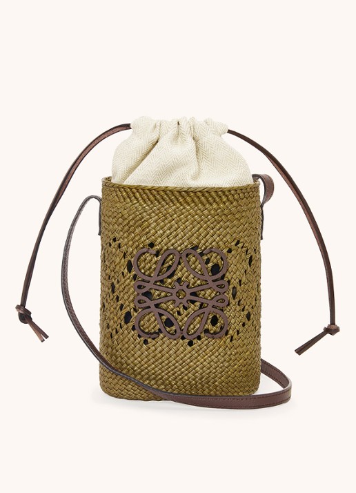 LOEWE Anagram crossbodytas met kalfsleren details - voorkant 3 olijfgroen