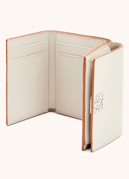 LOEWE Anagram portemonnee van kalfsleer - achterkant 4 gebroken wit