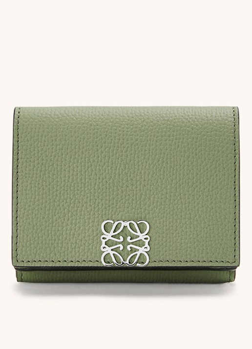 LOEWE Anagram portemonnee van kalfsleer - voorkant 2 lindegroen