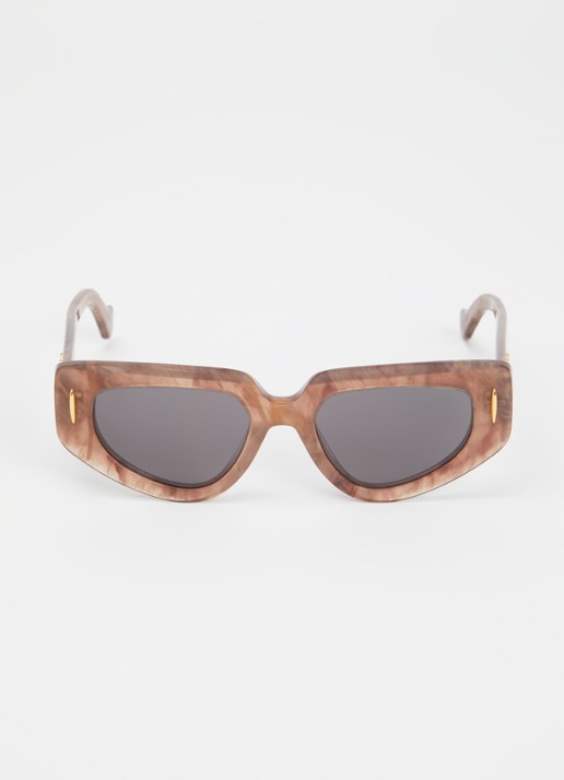 LOEWE Cat Eye zonnebril E4000346 - detail 2 taupe