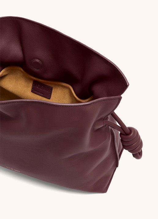 LOEWE Flamenco clutch van kalfsleer - detail 4 bordeauxrood
