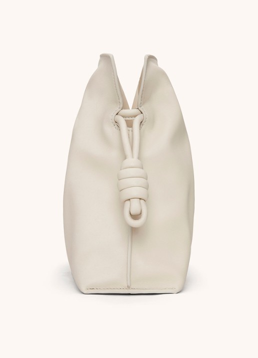 LOEWE Flamenco clutch van kalfsleer - detail 4 beige