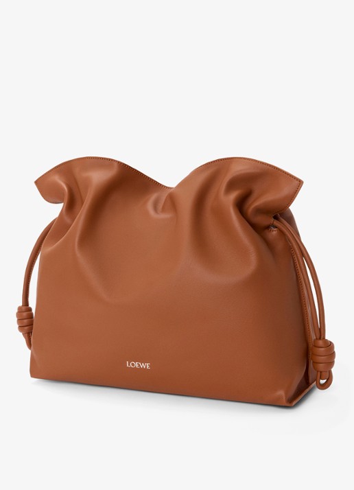 LOEWE Flamenco Large clutch van kalfsleer - voorkant 2 bruin