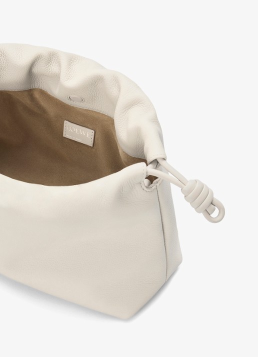 LOEWE Flamenco Medium schoudertas van kalfsleer - detail 5 wit