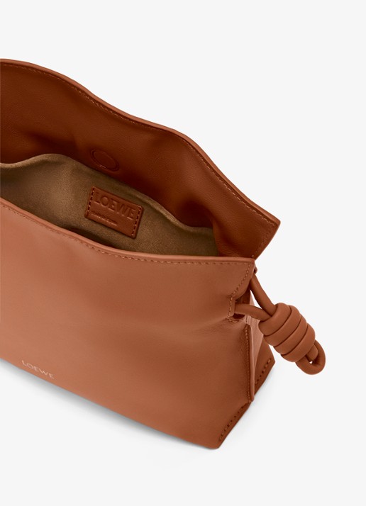LOEWE Flamenco Mini clutch van kalfsleer - detail 5 bruin