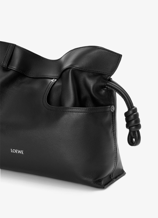 LOEWE Flamenco Panta M clutch van kalfsleer - detail 5 zwart