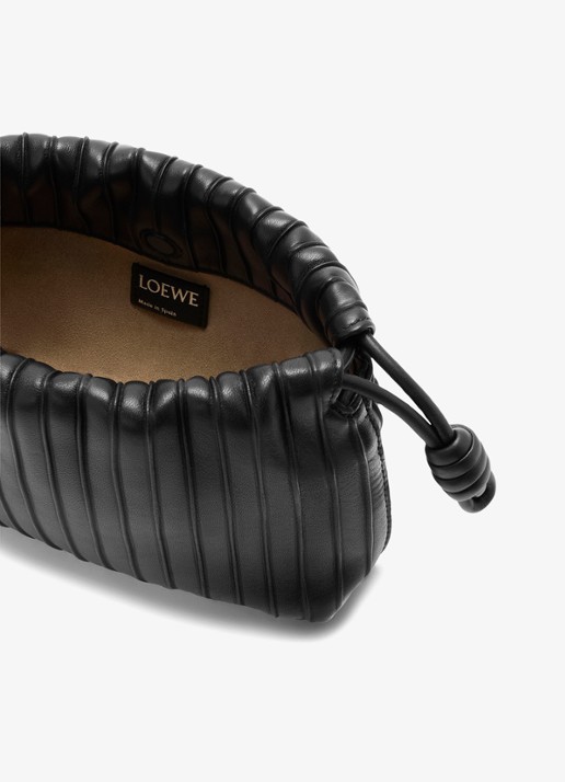 LOEWE Flamenco Pleated Mini schoudertas van kalfsleer - detail 3 zwart