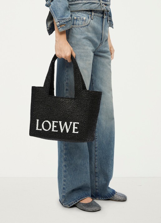 LOEWE Font Medium shopper van raffia met afneembare schouderriem - voorkant 2 zwart