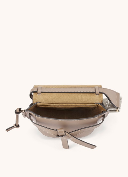 LOEWE Gate Dual heuptas van kalfsleer - detail 5 beige