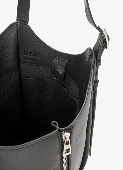 LOEWE Hammock Flip handtas van kalfsleer - detail 3 zwart