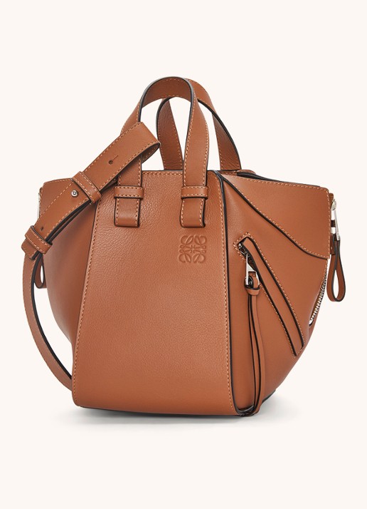 LOEWE Hammock handtas van kalfsleer - achterkant 3 camel