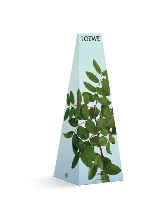 LOEWE Incense Wax Candle - geurkaars kandelaar 330 gram - detail undefined