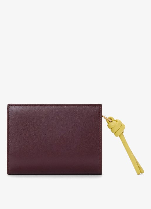 LOEWE Knot Compact portemonnee van kalfsleer - achterkant 5 bordeauxrood