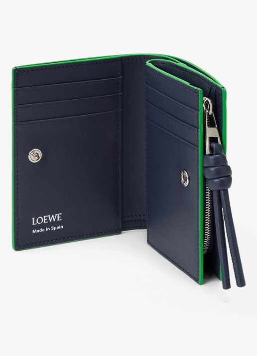 LOEWE Knot Compact portemonnee van kalfsleer - detail 4 groen