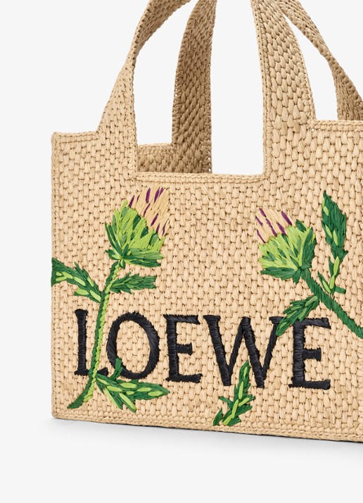 LOEWE Loewe Font Artichoke Small handtas van raffia met logo - detail 6 beige