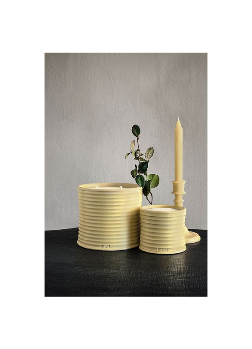 LOEWE Medium Honeysuckle Candle - geurkaars 610 gram - detail 7 undefined