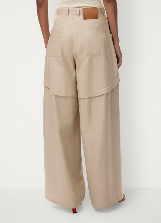 LOEWE Mid waist wide fit pantalon met steekzakken - achterkant beige