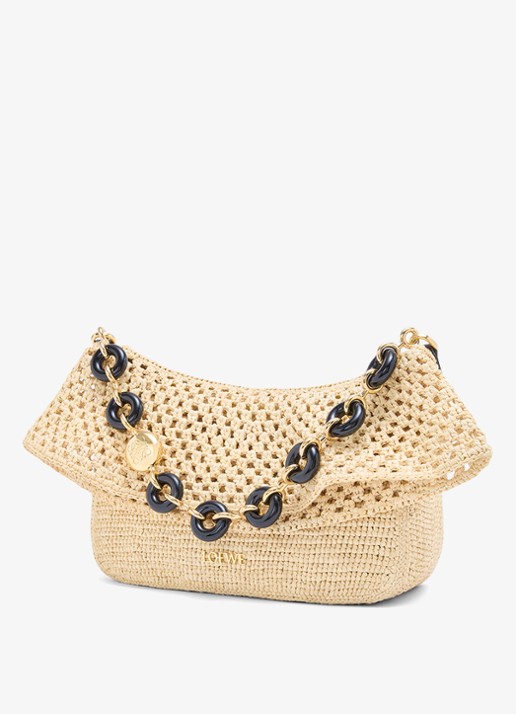 LOEWE Ola Medium schoudertas van raffia met kalfsleren details - detail 3 beige