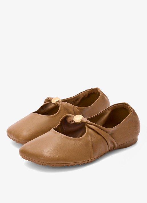 LOEWE Pebble Soft ballerina van lamsleer - detail 3 bruin