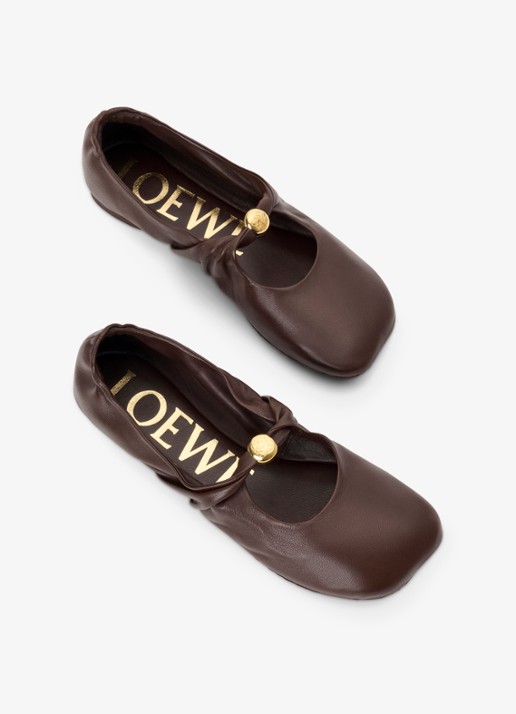 LOEWE Pebble Soft ballerina van lamsleer - detail 4 bruin