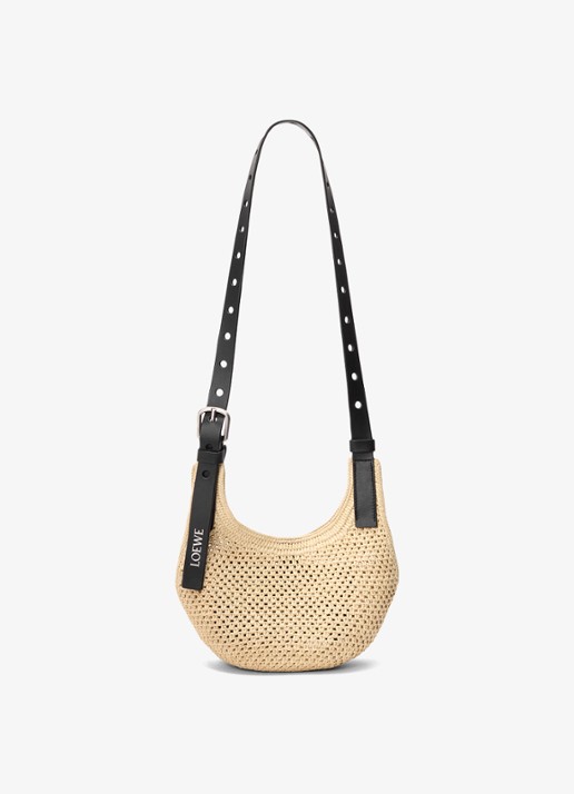 LOEWE Punch Hole Mini crossbodytas van raffia