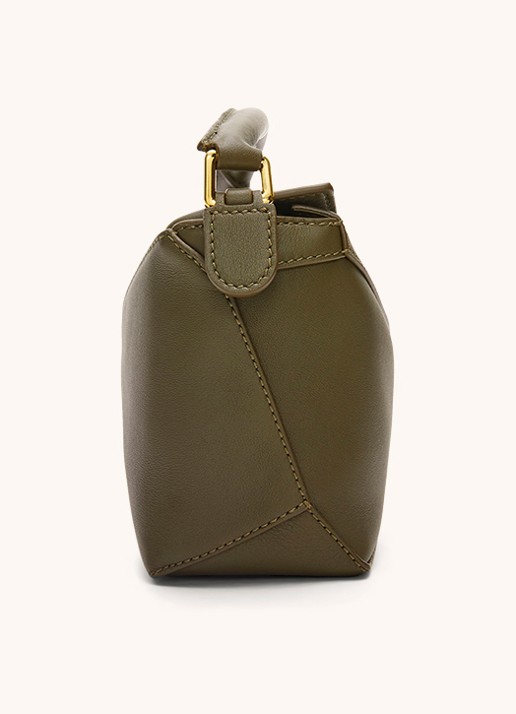 LOEWE Puzzle Edge Mini handtas van kalfsleer - detail bronsgroen