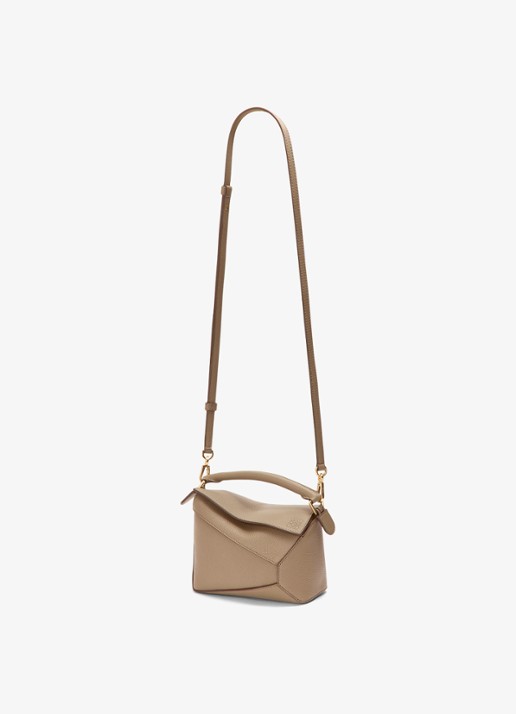 LOEWE Puzzle Edge Mini handtas van kalfsleer - detail 5 taupe