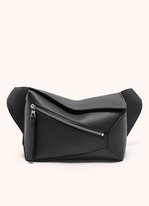 LOEWE Puzzle Edge Small crossbodytas van kalfsleer - voorkant zwart