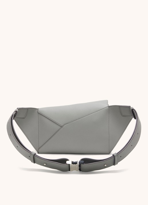 LOEWE Puzzle Edge Small crossbodytas van kalfsleer - achterkant 4 middengrijs