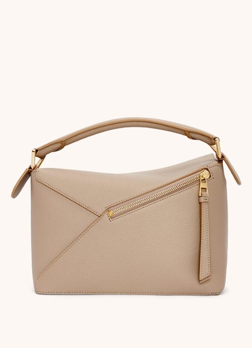 LOEWE Puzzle Edge Small handtas van kalfsleer - detail 2 zand