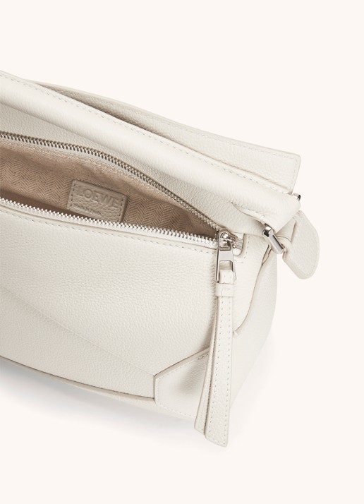 LOEWE Puzzle Edge Small handtas van kalfsleer - detail 5 wit