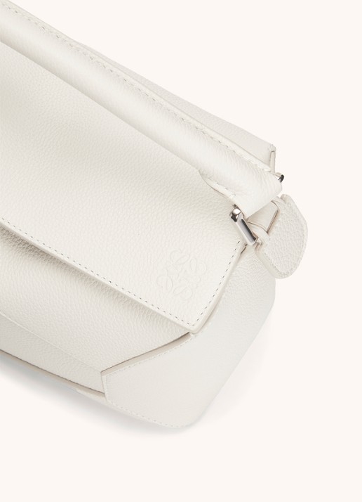 LOEWE Puzzle Edge Small handtas van kalfsleer - detail 6 wit